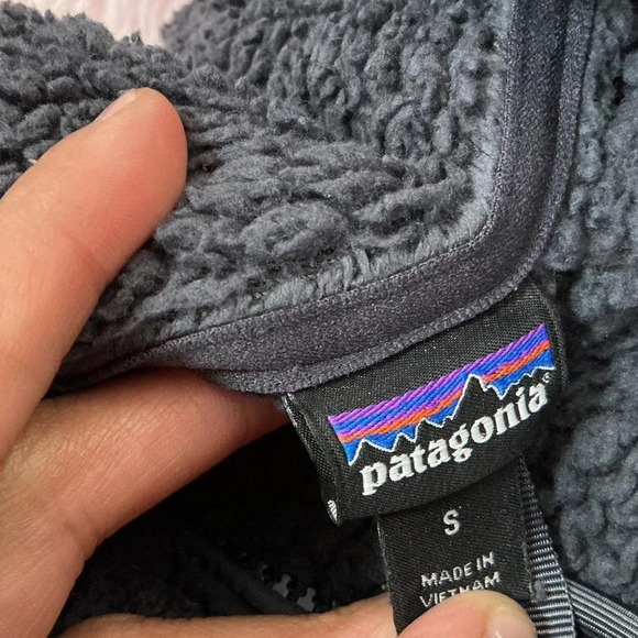 Patagonia Women's‎ Small Gray Fleece Pullover 1/4 Zip Jacket - Picture 2 of 4